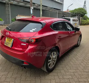 Mazda Axela 2015 Red