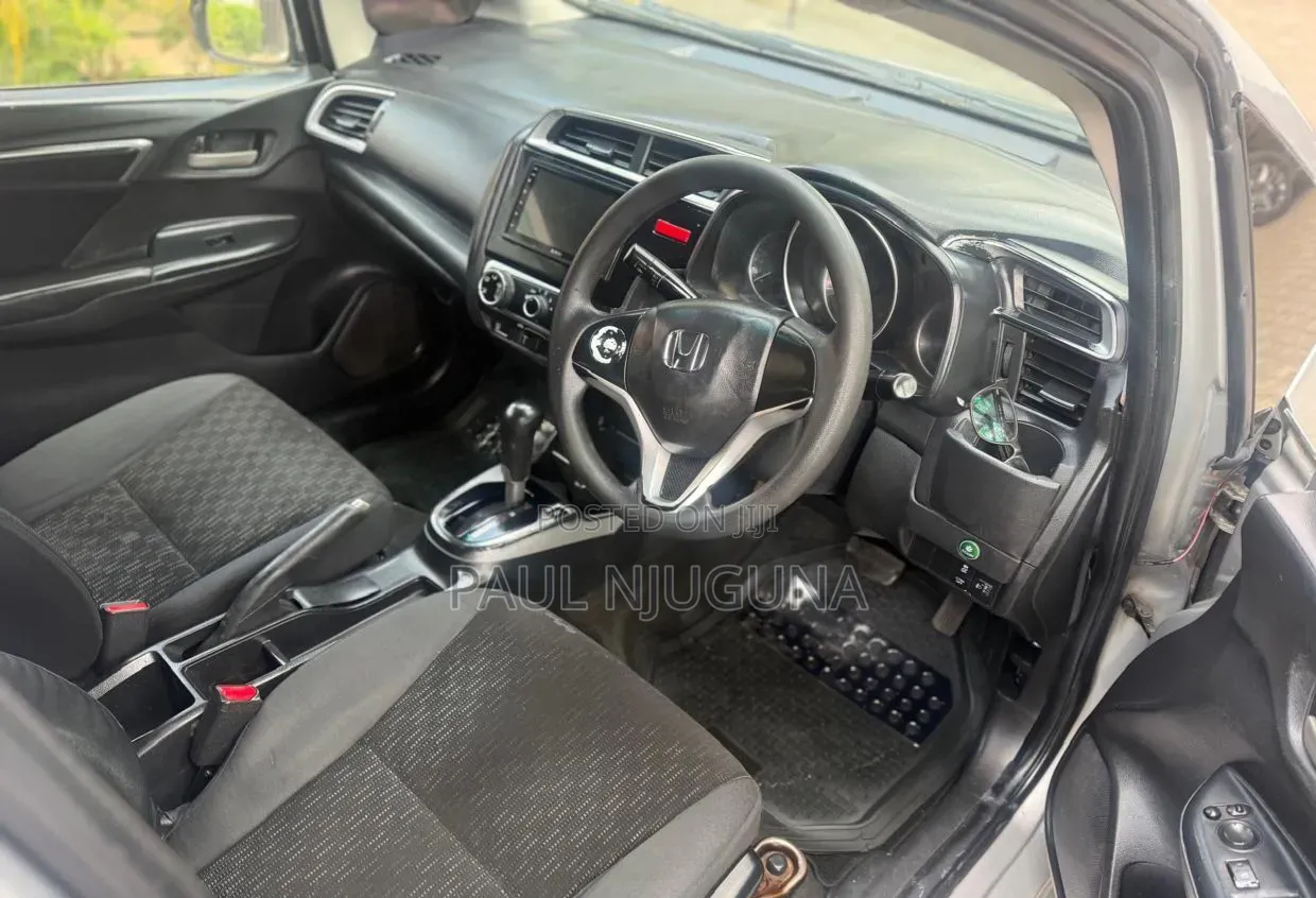 Honda Fit 2015 Silver