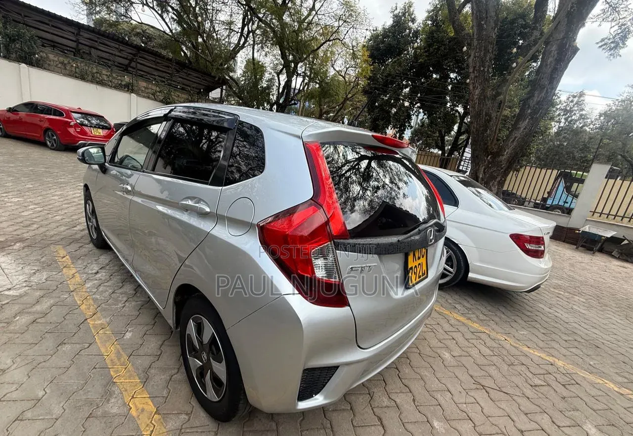 Honda Fit 2015 Silver