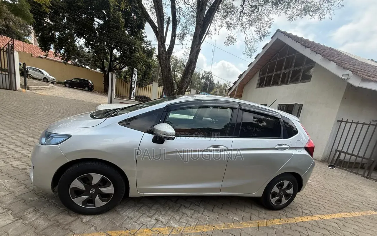 Honda Fit 2015 Silver