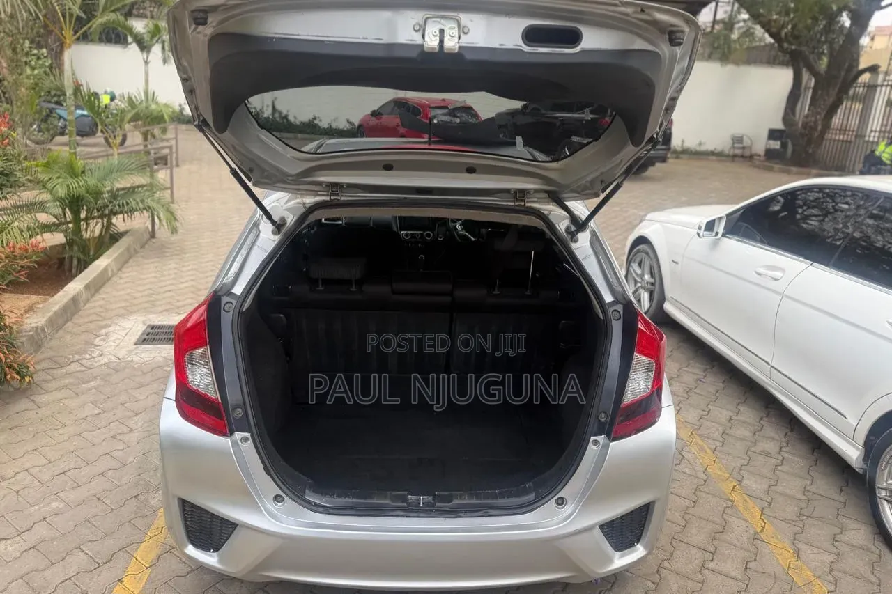 Honda Fit 2015 Silver