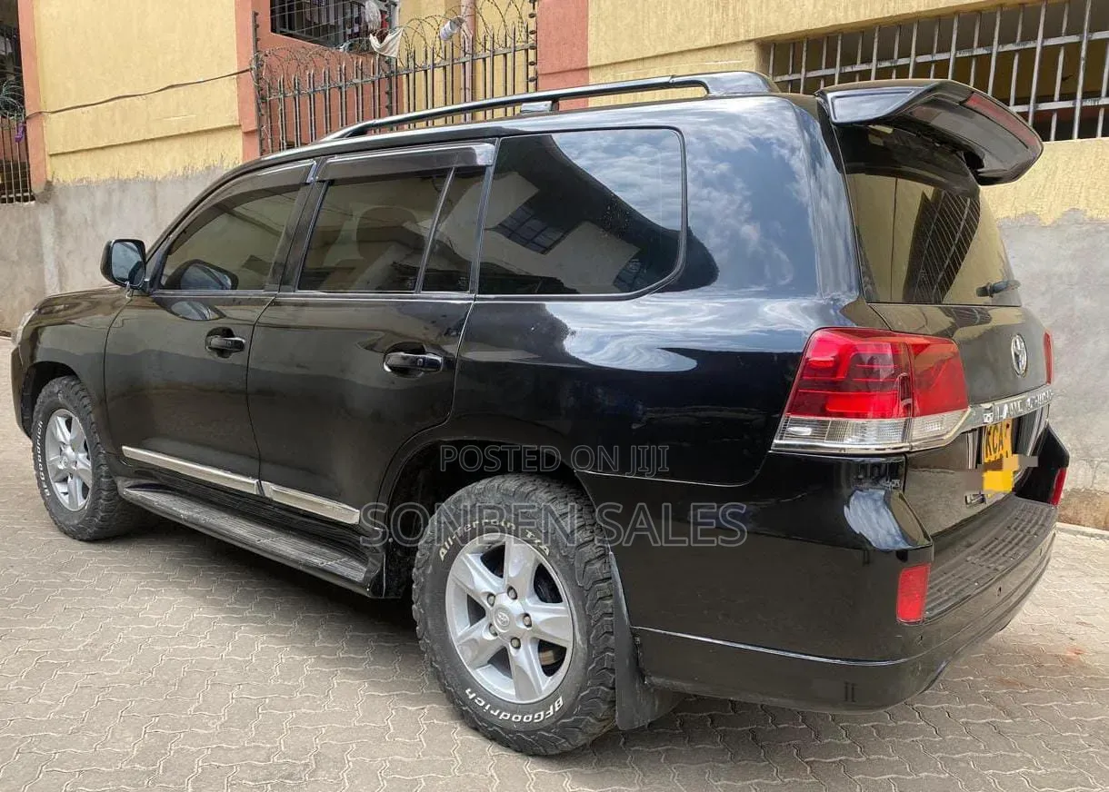 Toyota Land Cruiser 2009 Black