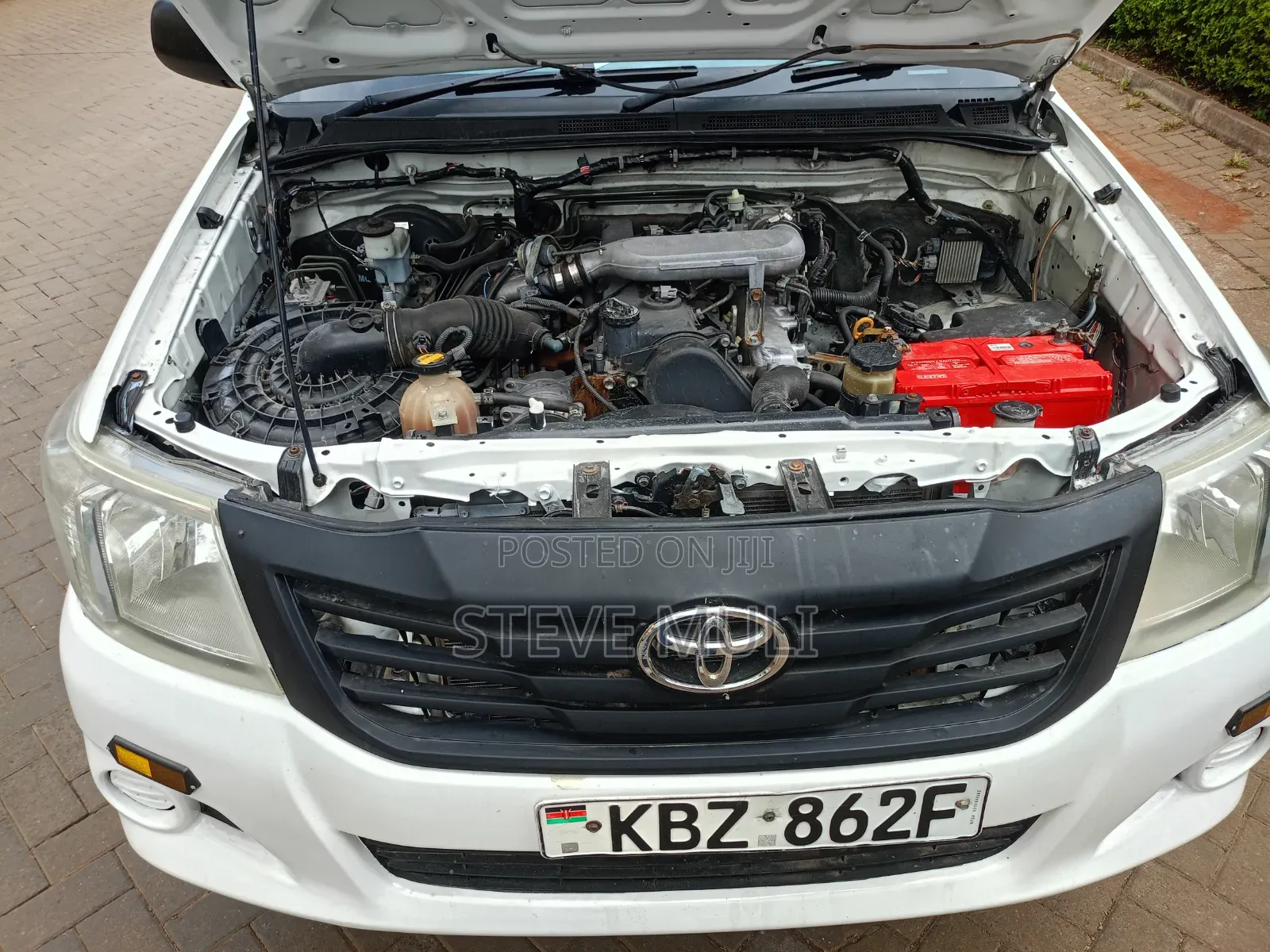 Toyota Hilux 2013 White