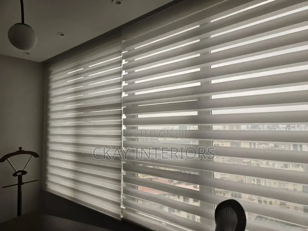 Keeping Ot Classy With Horizontal Office Window Blinds