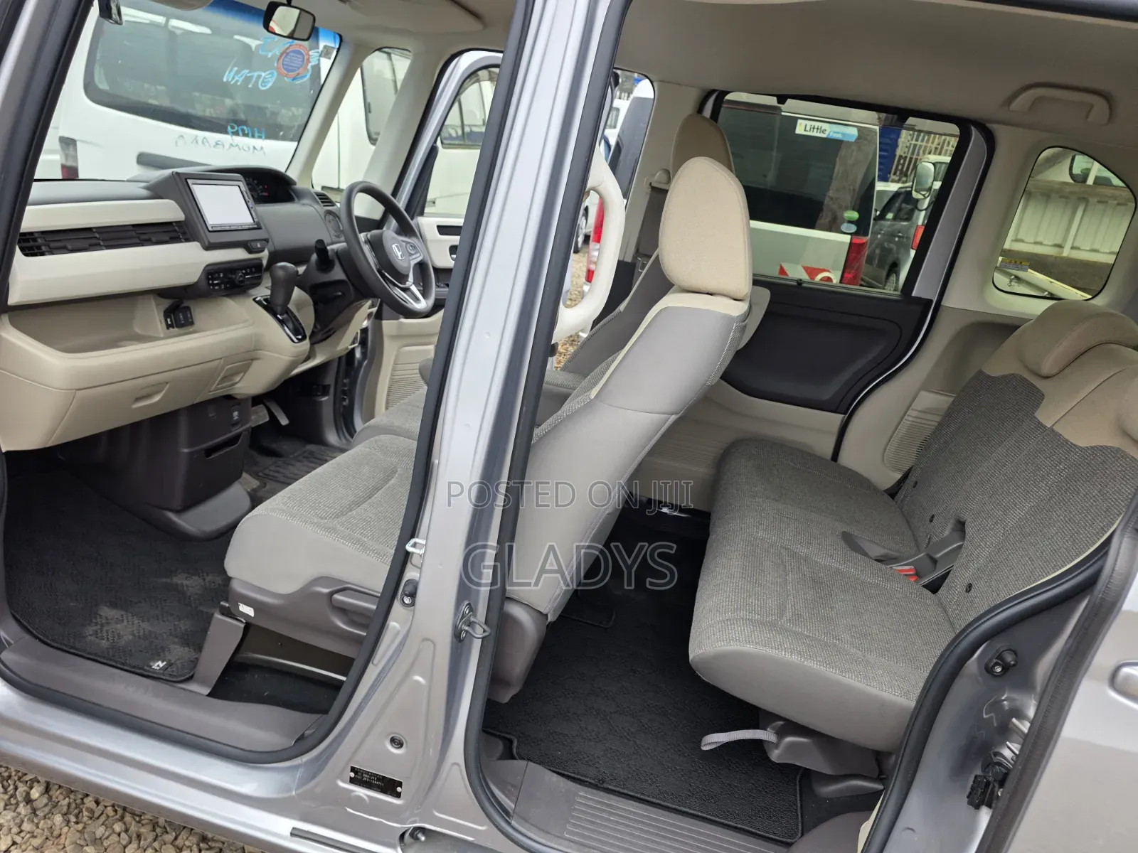 Honda N-Box 2019 Silver