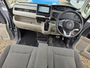 Honda N-Box 2019 Silver