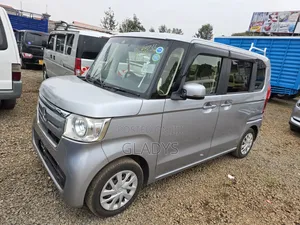 Honda N-Box 2019 Silver