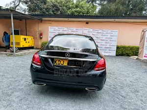 Mercedes-Benz C200 2015 Black