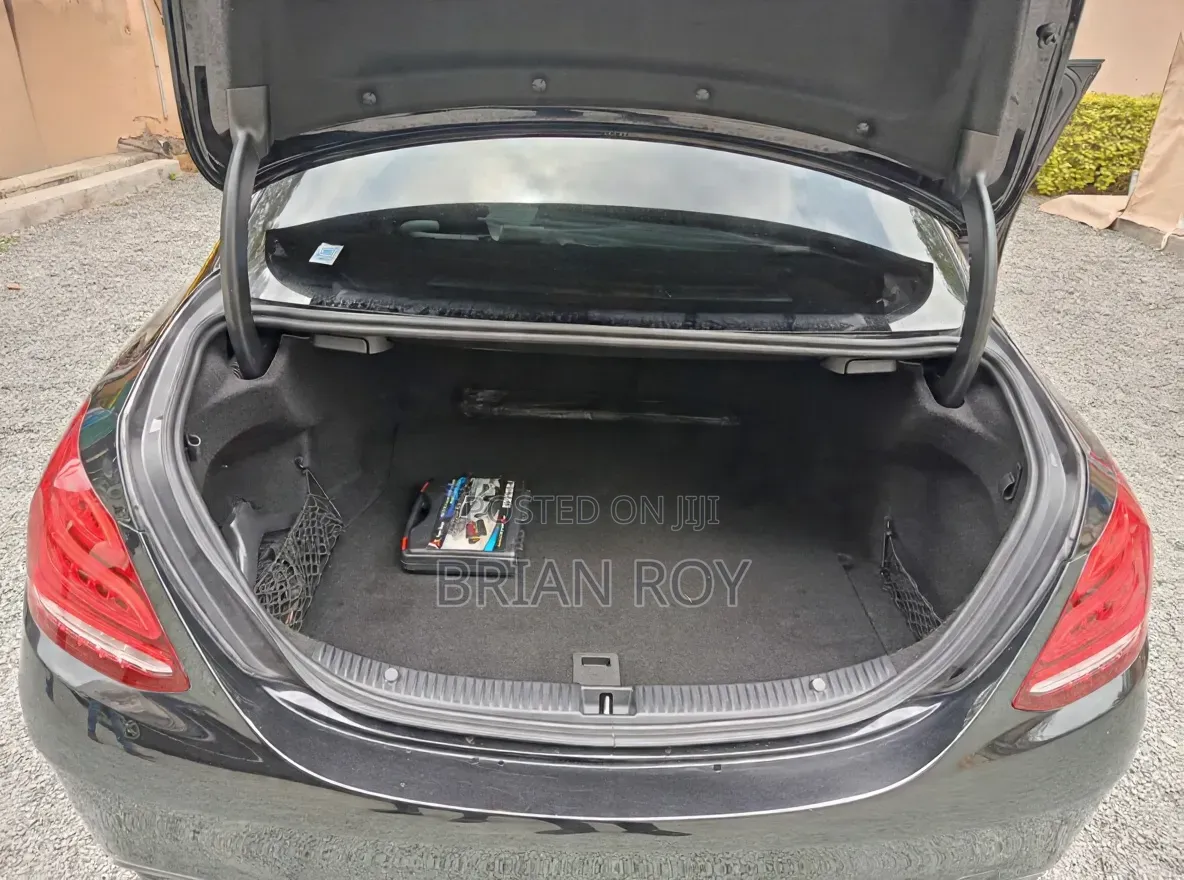 Mercedes-Benz C200 2015 Black