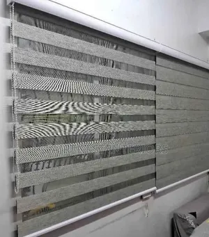 Make Your Windows the Highlight With Horizontal Office Window Blinds