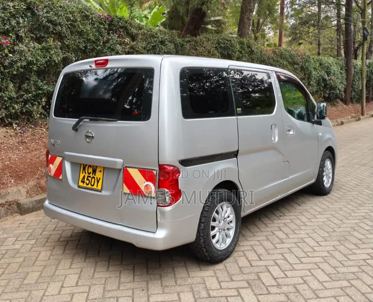 Nissan NV200 2013 Silver