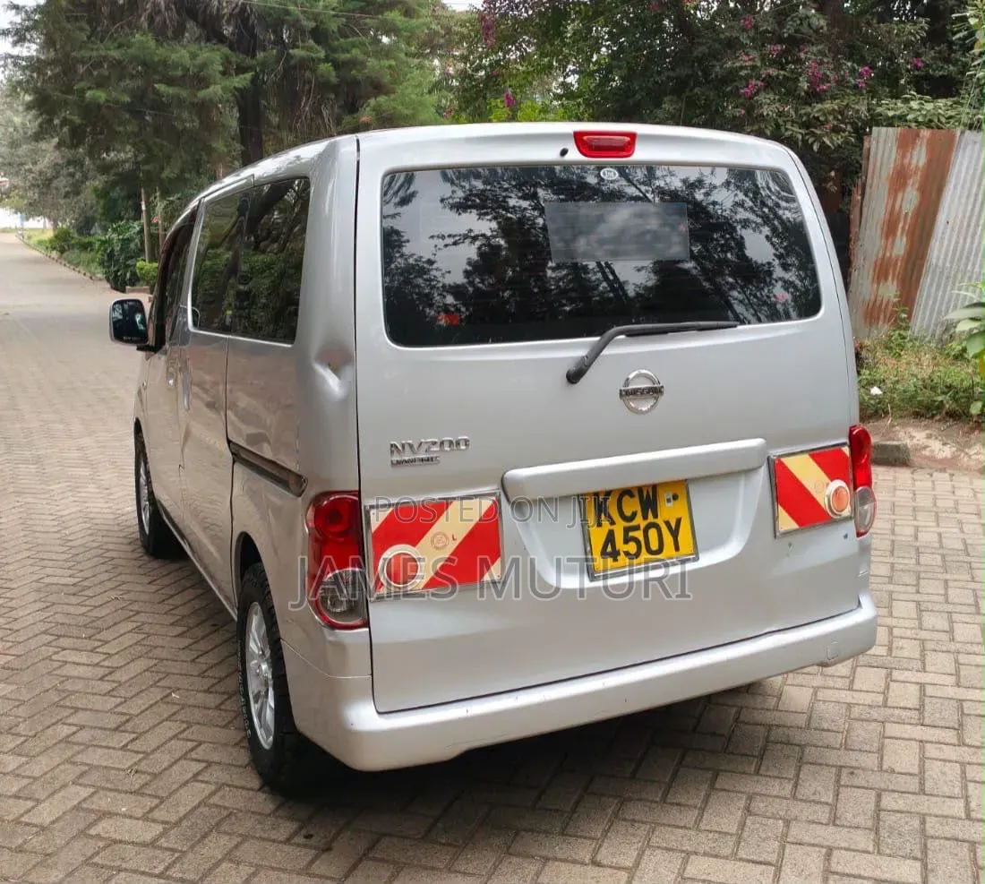 Nissan NV200 2013 Silver