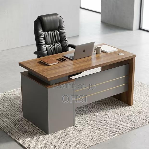 Office Desk; 140cm Straight Office Desk