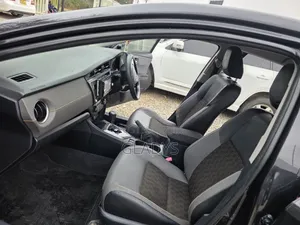Toyota Auris 2016 Black