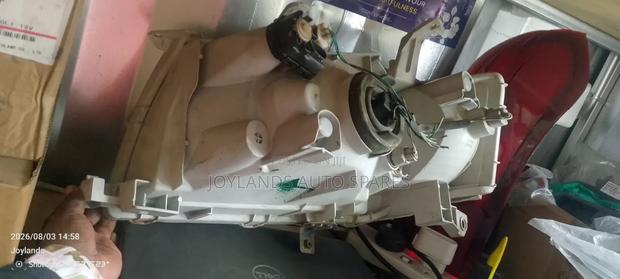 Toyota Probox Old Model 2012 Headlamp Original - thumbnail 2