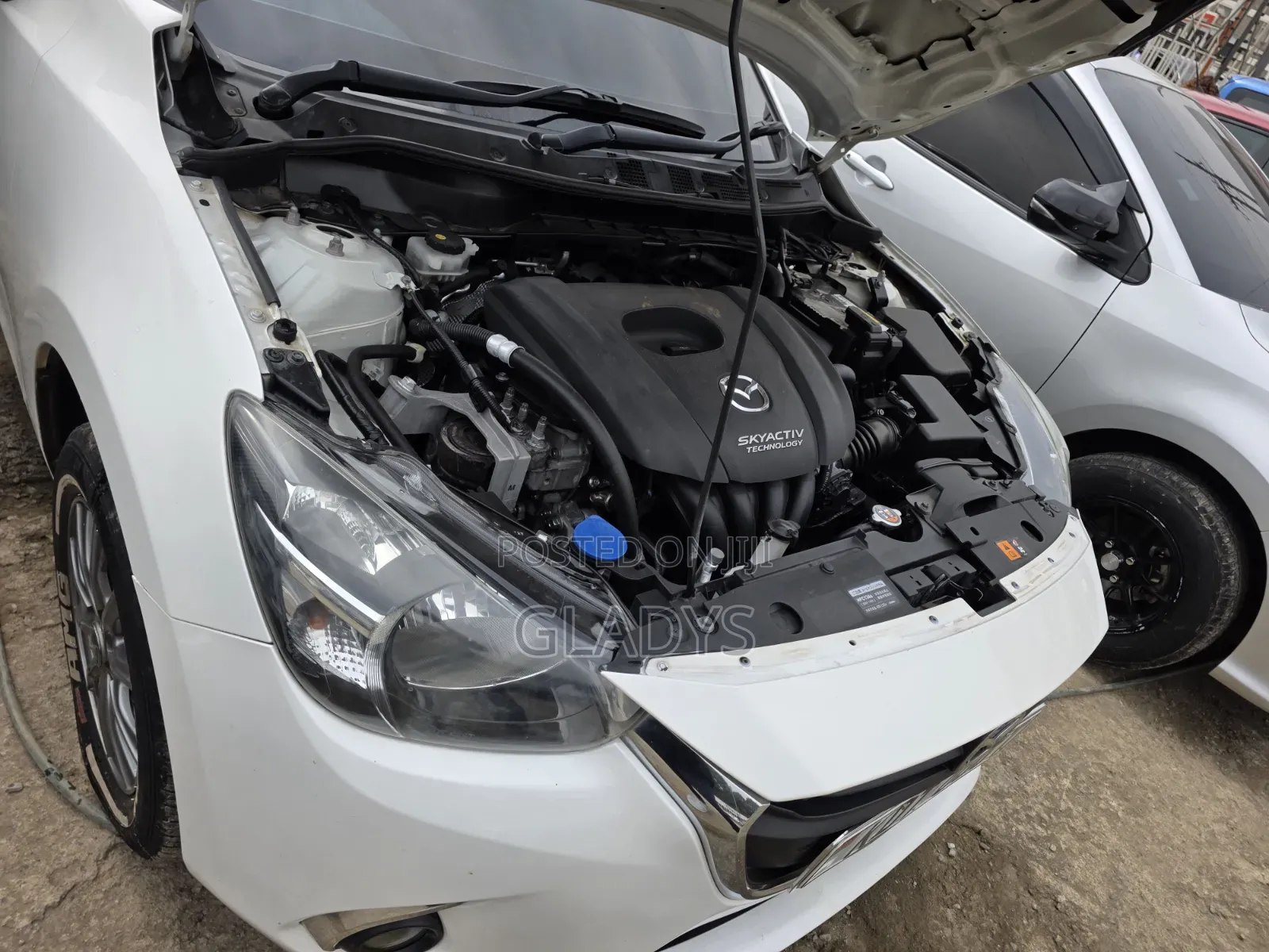 Mazda Demio 2018 White