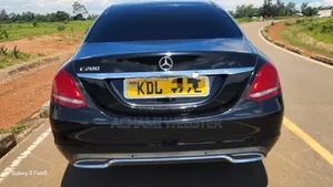 Mercedes-Benz C200 2016 Black