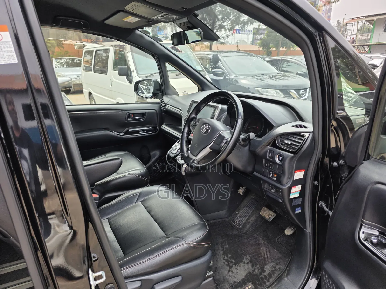 Toyota Esquire 2018 Black
