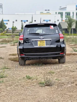 Toyota Vanguard 2010 Black