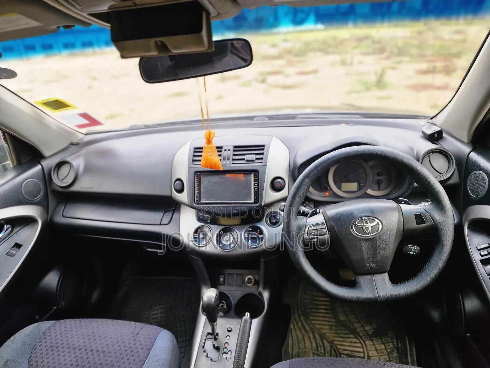 Toyota Vanguard 2010 Black