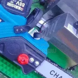Portable Makita Cordless Chainsaw