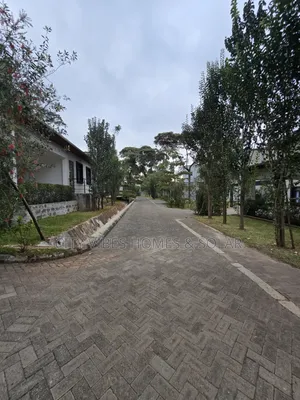 5bdrm Maisonette in Forest Line Gate, Karen C for sale