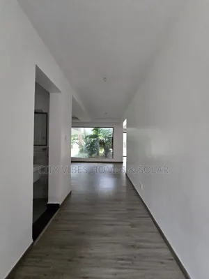 5bdrm Maisonette in Forest Line Gate, Karen C for sale