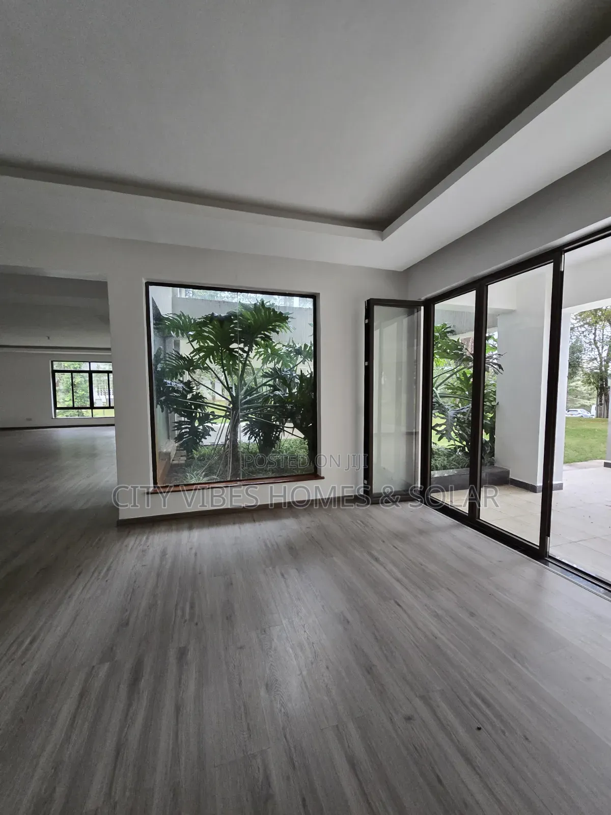 5bdrm Maisonette in Forest Line Gate, Karen C for sale
