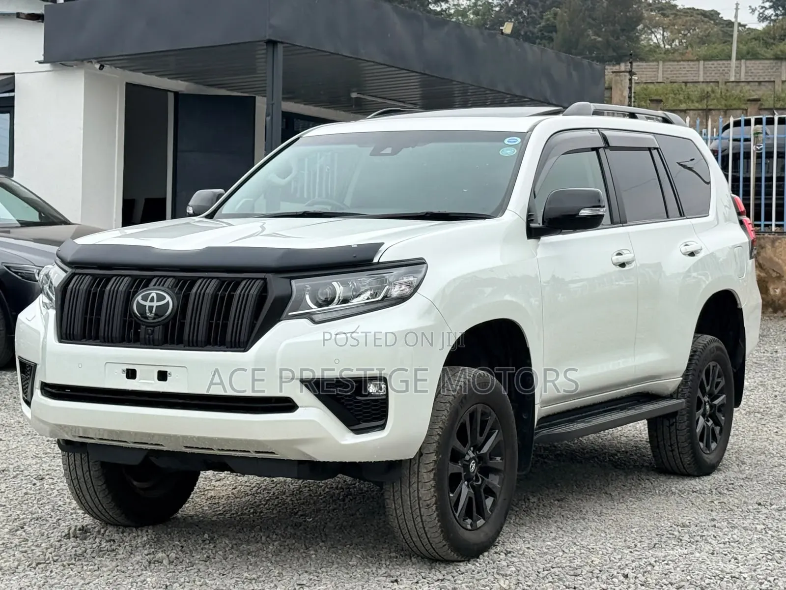 Toyota Land Cruiser Prado 2021 White