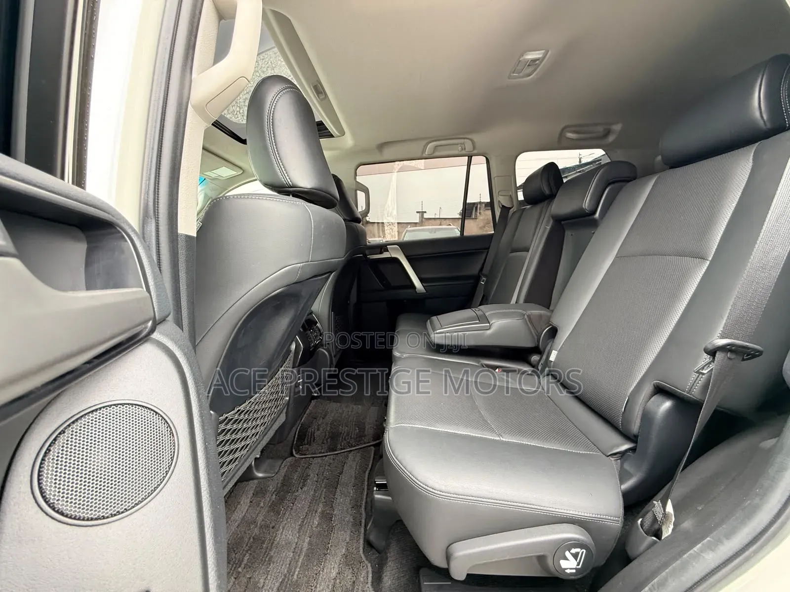 Toyota Land Cruiser Prado 2021 White