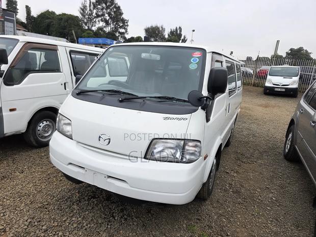 Mazda Bongo 2019 White - main view