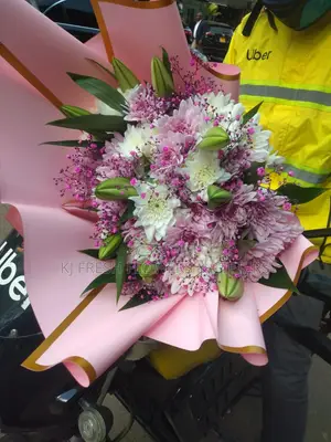 Luxury Birthday Flowers - Medium Size Bouquet With a Bunch of Lilies