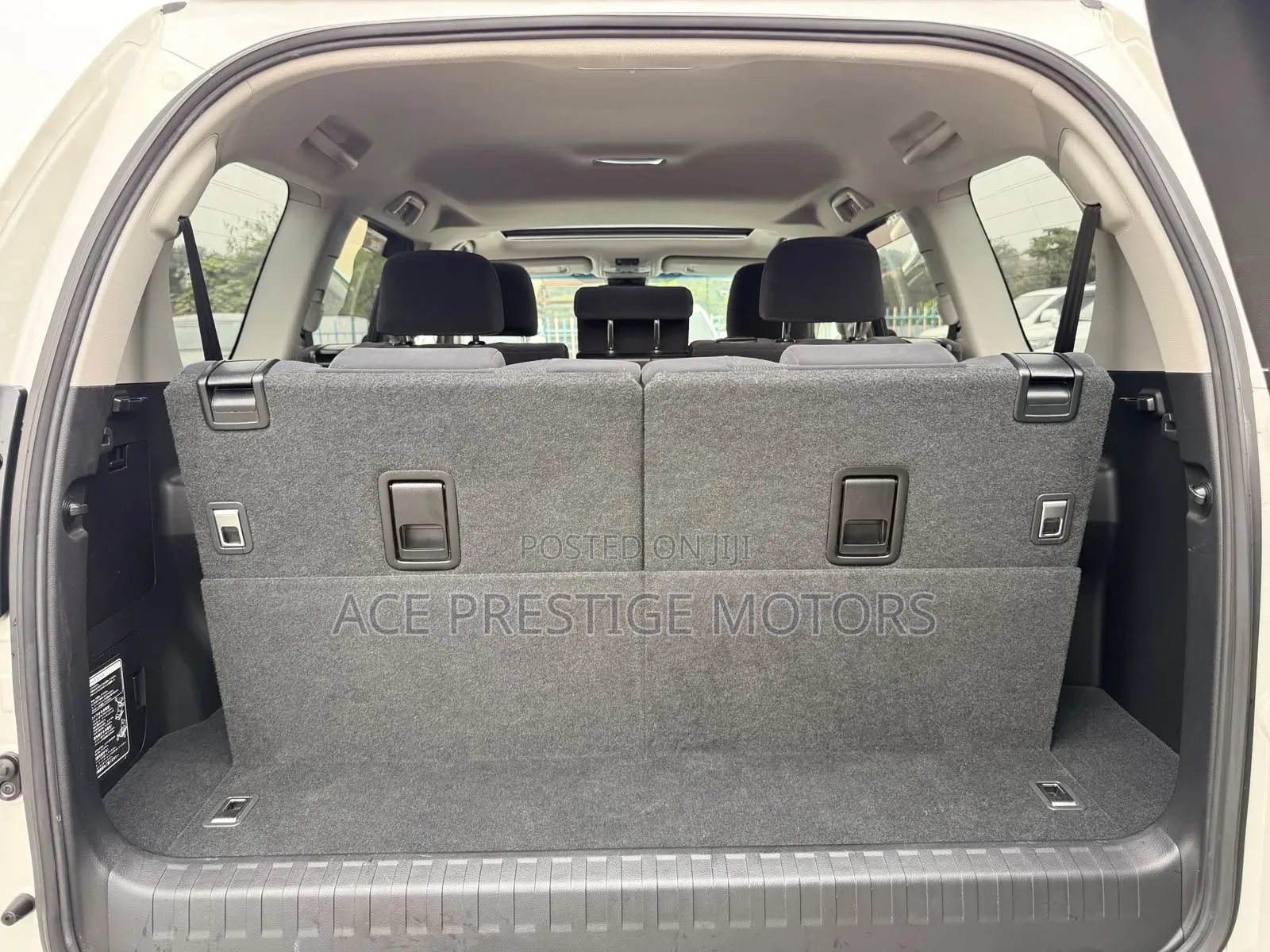 Toyota Land Cruiser Prado 2019 White