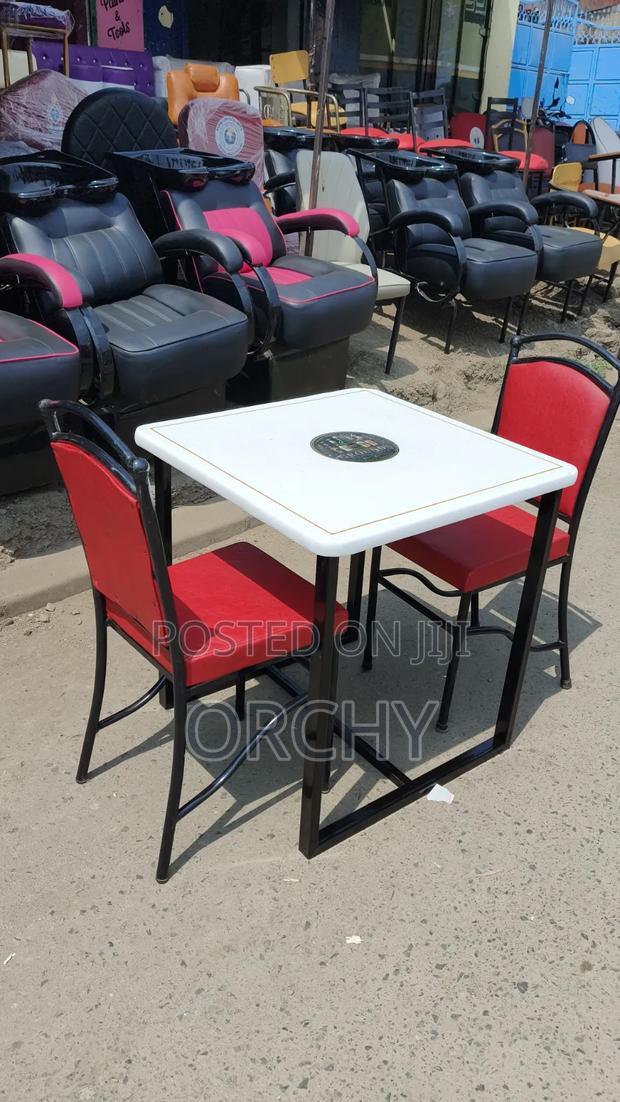 2 Seats and 1 Restaurant Table - main view