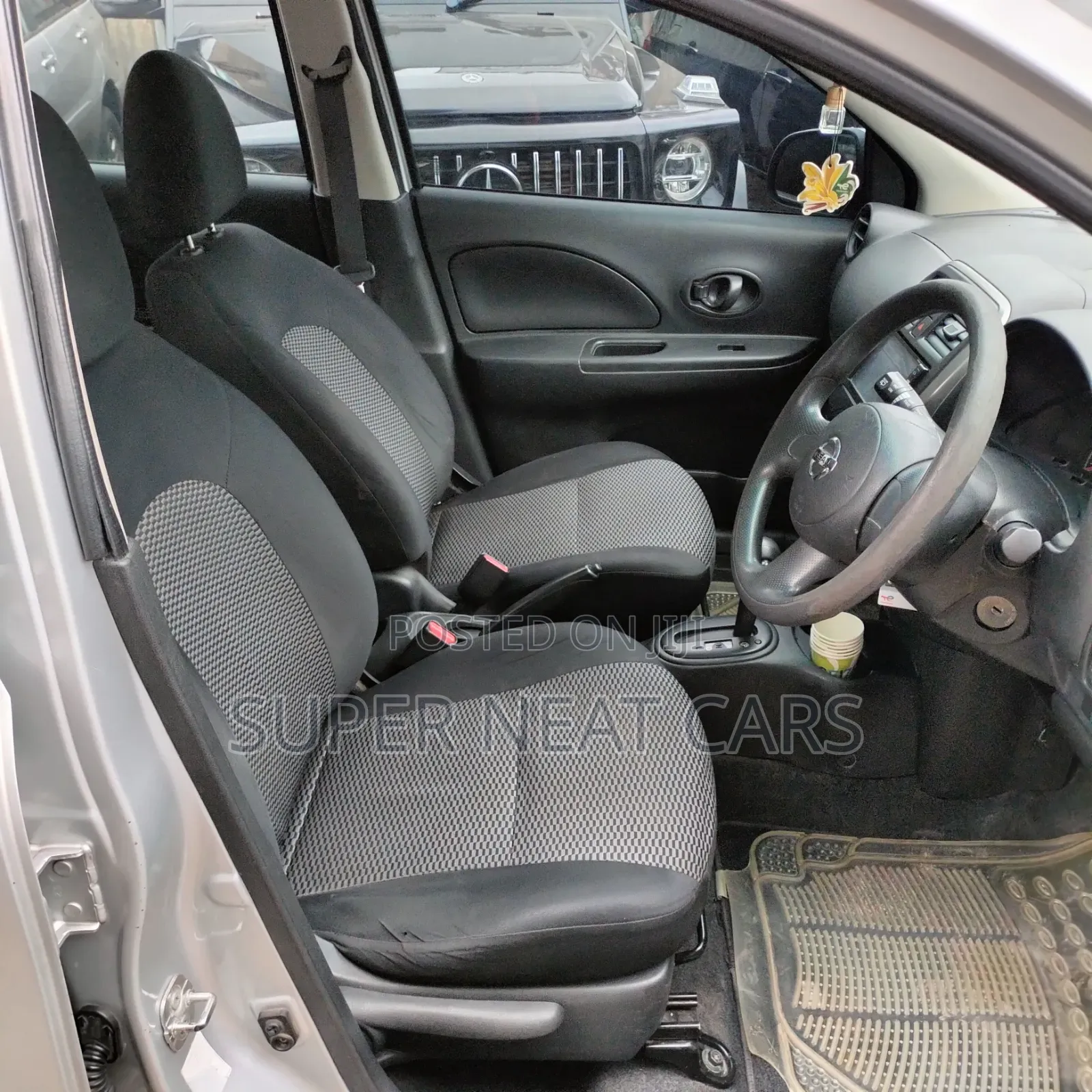 Nissan March 2015 Silver