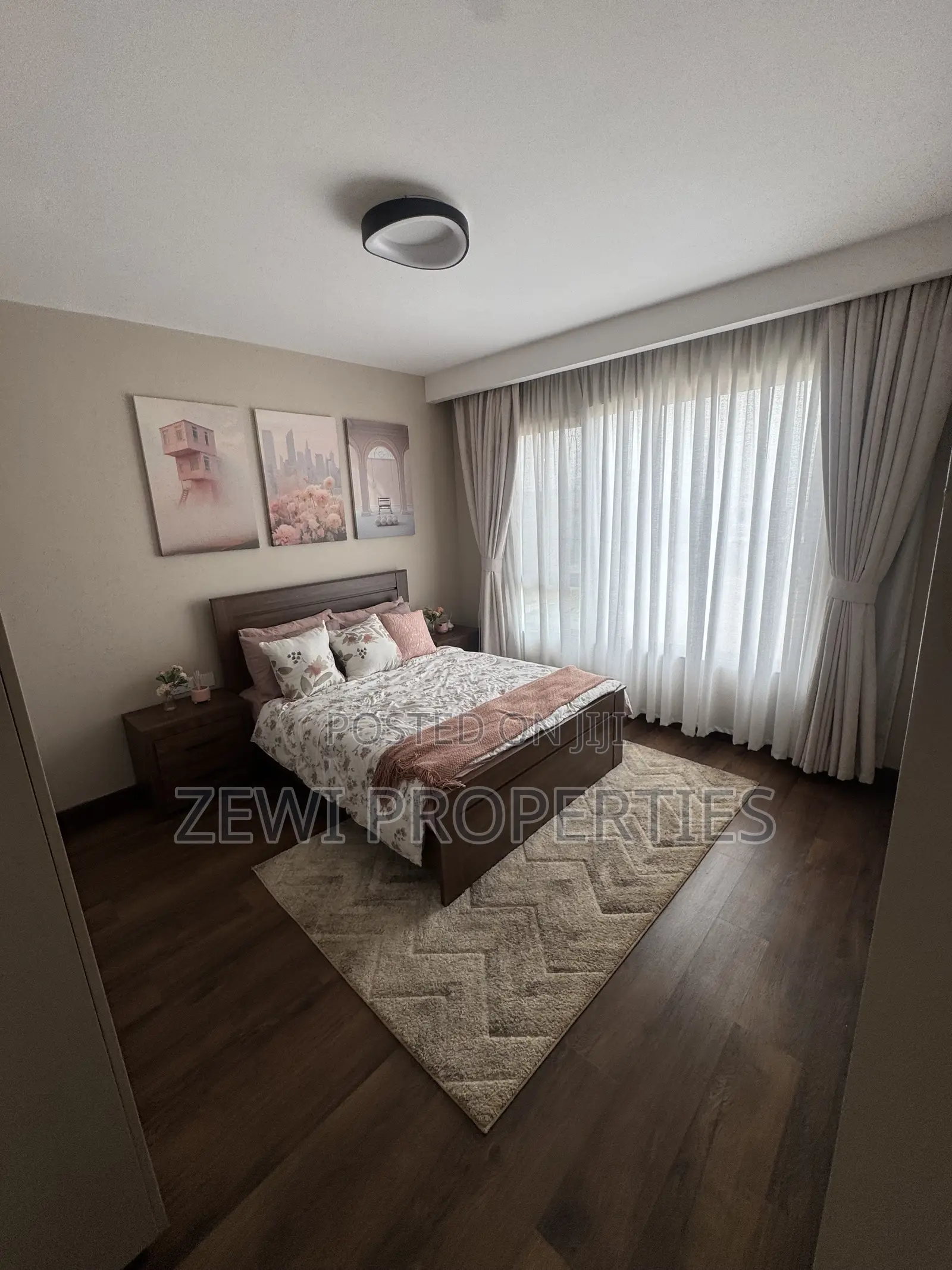 4bdrm Maisonette in Phenom Estate for sale