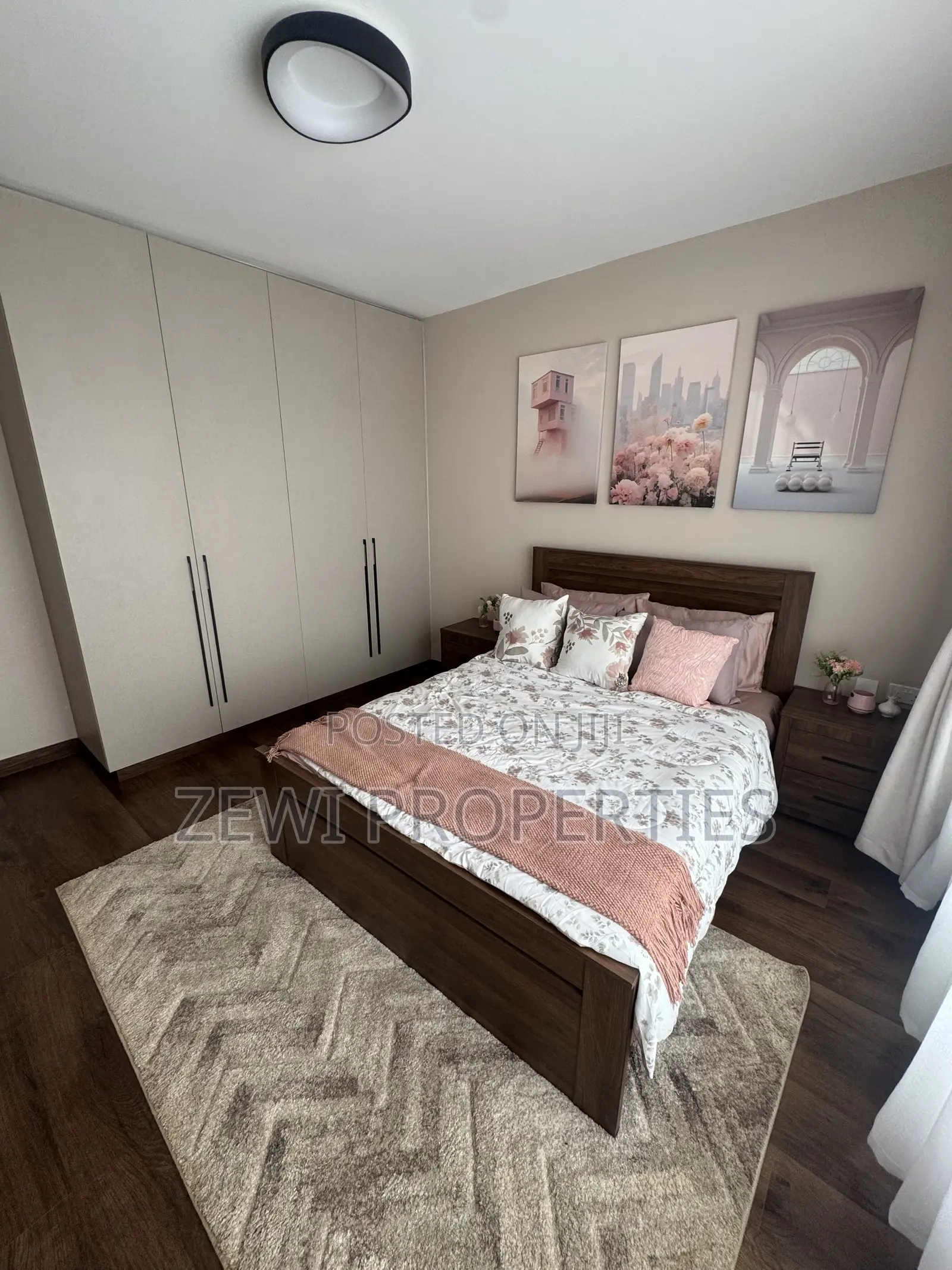4bdrm Maisonette in Phenom Estate for sale