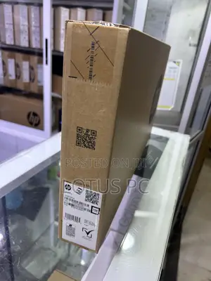 New Laptop HP 15-fd0290ns 8GB Intel Core i7 SSD 512GB