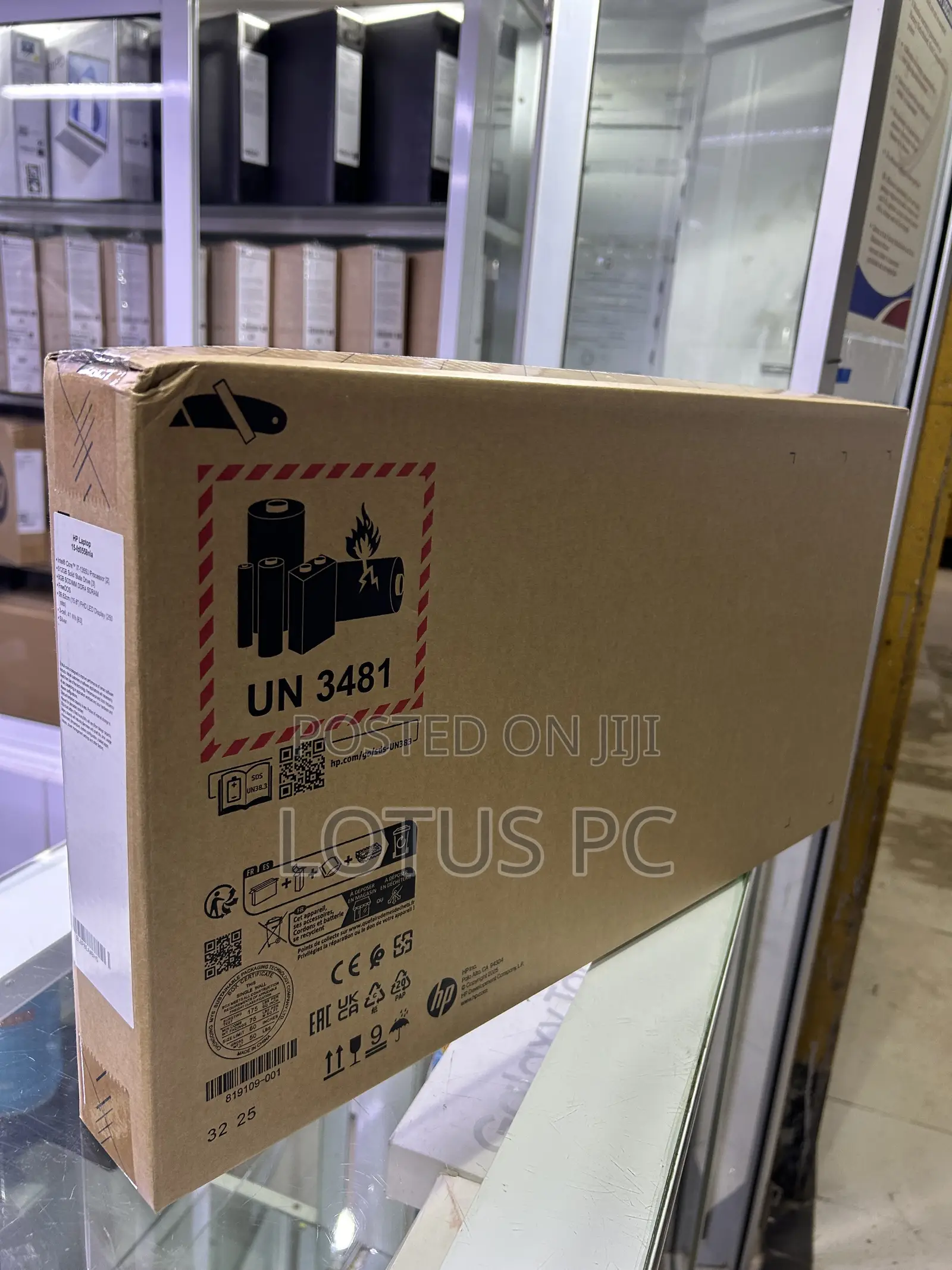 New Laptop HP 15-fd0290ns 8GB Intel Core i7 SSD 512GB