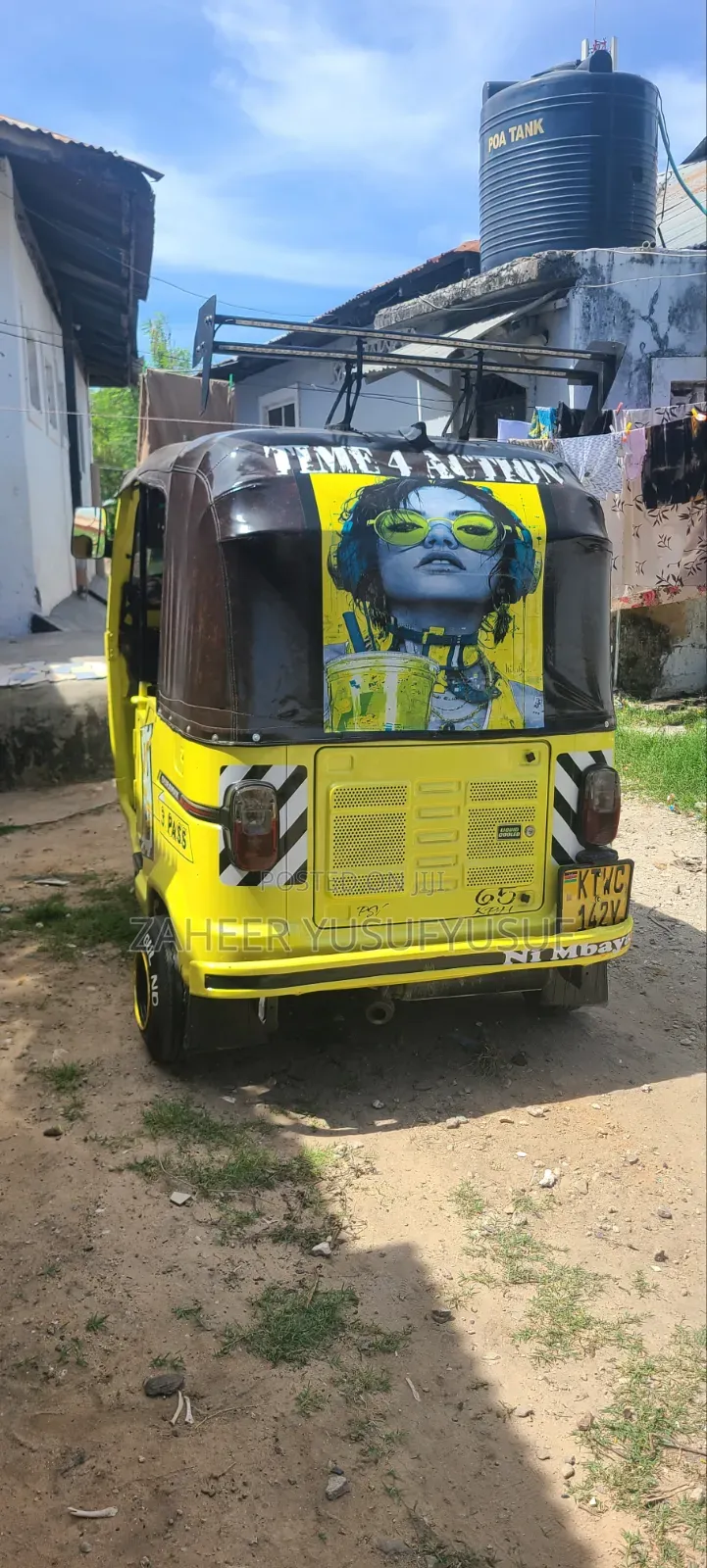 New TVS King Deluxe Plus iTouch Start 2020 Yellow