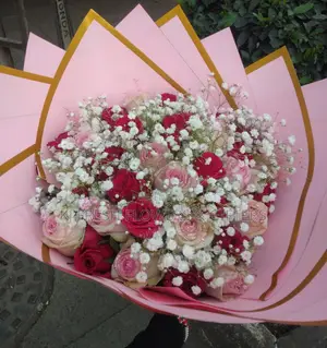 Get Well Soon Mini Bouquet- Same Day Roses Bouquet and Gifts Delivery