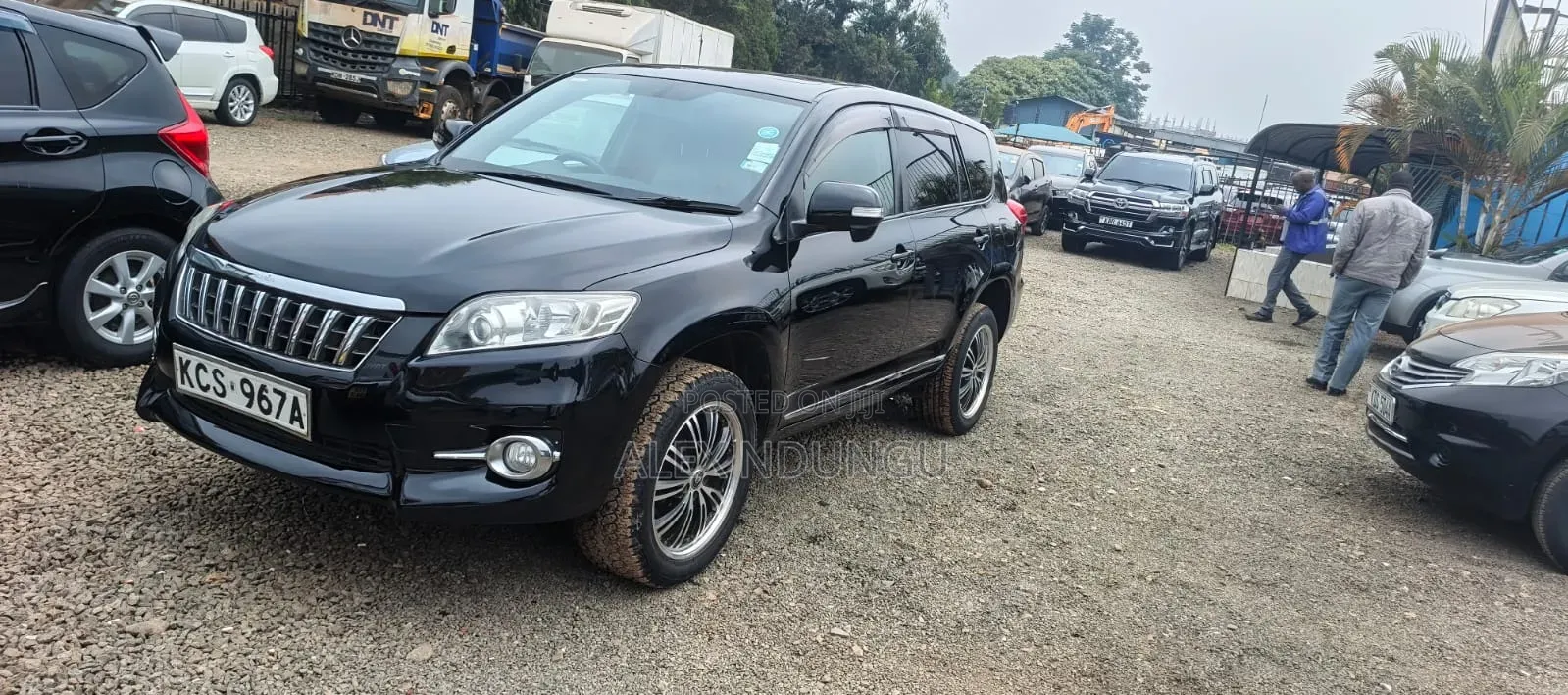 Toyota Vanguard 2011 Black