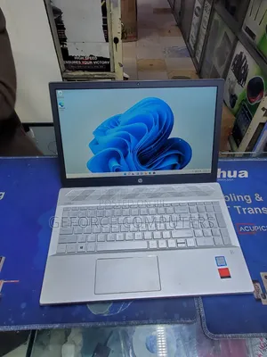 Laptop HP Pavilion 15-cs3063cl 8GB Intel Core i5 SSD 256GB