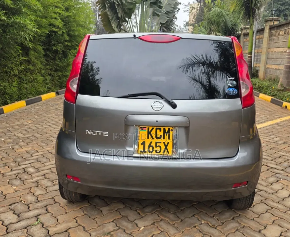 Nissan Note 2010 Gray