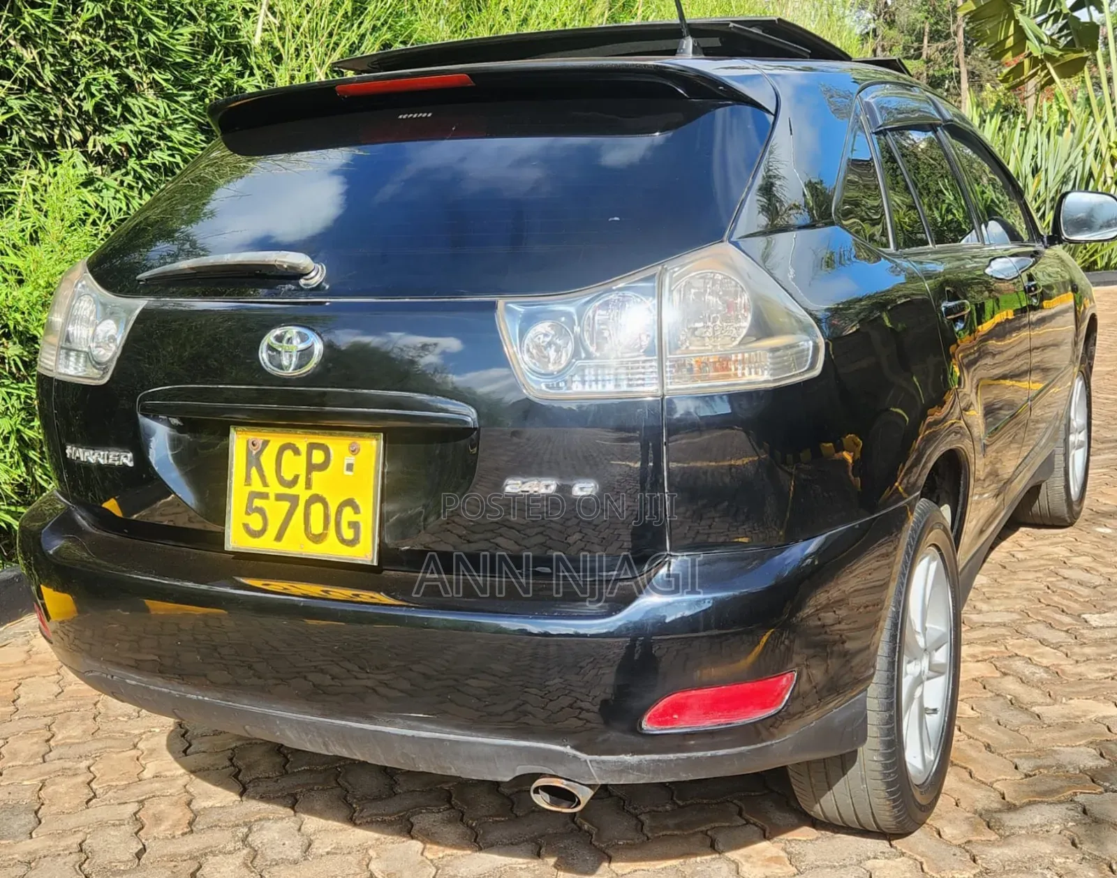 Toyota Harrier 2.4 2010 Black