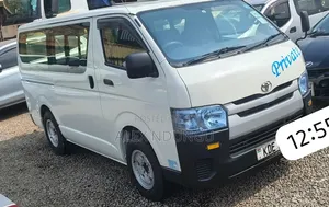 Toyota HiAce 2014 White
