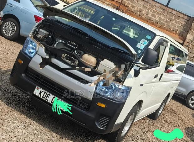 Toyota HiAce 2014 White - thumbnail 5