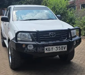 Toyota Hilux 2013