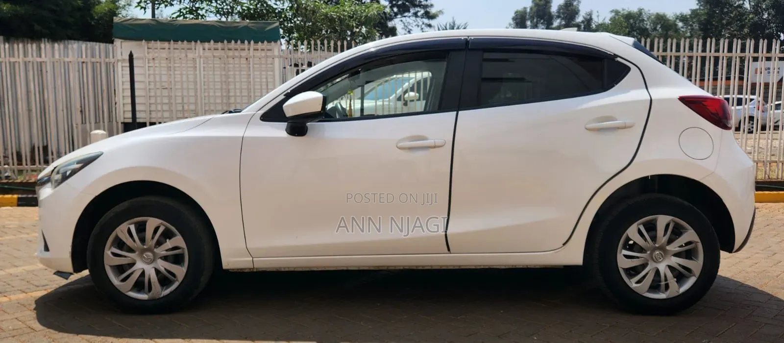 Mazda Demio 2018 Pearl