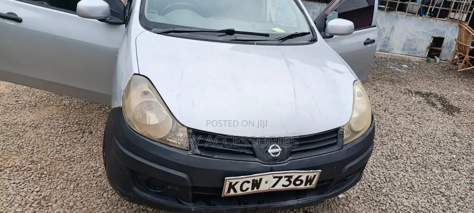Nissan Advan 2012 Silver